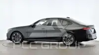 2025 BMW 520