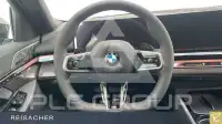 2025 BMW 520