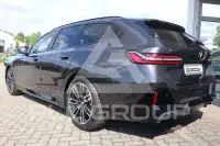 2025 BMW 520