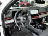 2025 BMW 520