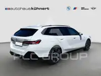 2025 BMW 520