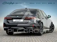 2025 BMW 520