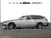 2025 BMW 520