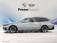 2025 BMW 520
