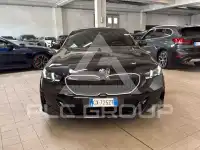 2025 BMW 520