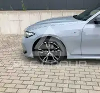 2025 BMW 318