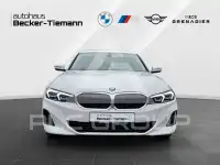 2025 BMW 318