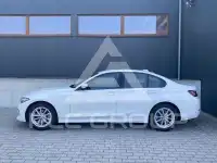 2025 BMW 318