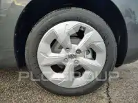 2025 Suzuki SWIFT