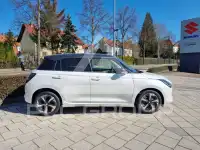 2025 Suzuki SWIFT