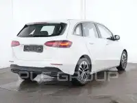 2025 Mercedes Benz B 200