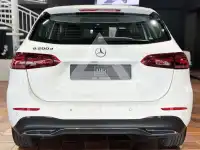 2025 Mercedes Benz B 200