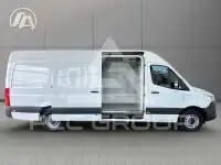 2025 Mercedes Benz Sprinter