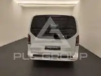 2025 Mercedes Benz V 220