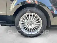 2025 Mercedes Benz V 220
