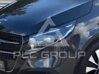 2025 Mercedes Benz V 220