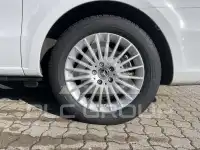 2025 Mercedes Benz V 220