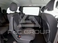 2025 Mercedes Benz V 220