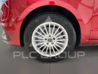 2025 Mercedes Benz V 220