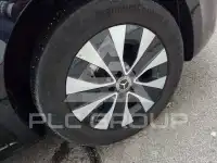 2025 Mercedes Benz V 220