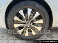 2025 Mercedes Benz V 220