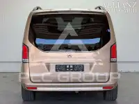 2025 Mercedes Benz V 220