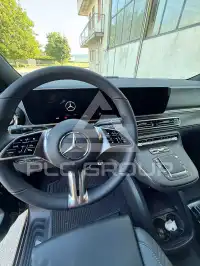 2025 Mercedes Benz V 300