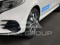 2025 Mercedes Benz V 300