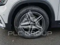 2025 Mercedes Benz GLB 220