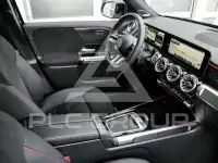 2025 Mercedes Benz GLB 220