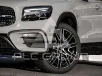 2025 Mercedes Benz GLB 220