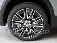 2025 Mercedes Benz GLB 220