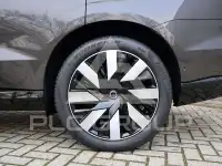 2025 Volvo EX 90