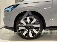 2025 Volvo EX 90
