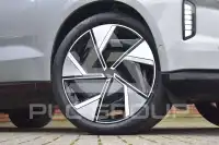 2025 Volvo EX 90
