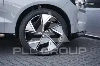 2025 Volvo EX 90