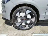 2025 Volvo EX 90