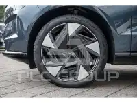 2025 Volvo EX 90