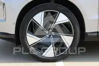 2025 Volvo EX 90