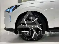 2025 Volvo EX 90