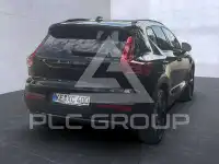 2025 Volvo XC40