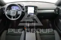 2025 Volvo EX 40