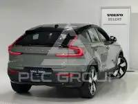 2025 Volvo EX 40