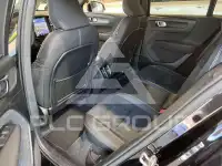 2025 Volvo EX 40