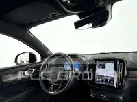 2025 Volvo EX 40