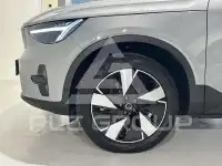 2025 Volvo EX 40