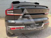 2025 Volvo EX 40