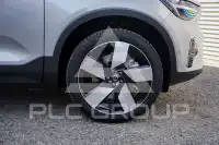 2025 Volvo EX 40