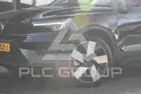 2025 Volvo EX 40