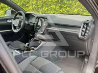2025 Volvo EX 40